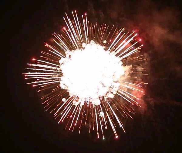 Bailando Efectos Especiales Conchas Aéreas Exhibición Concha Fuegos Artificiales